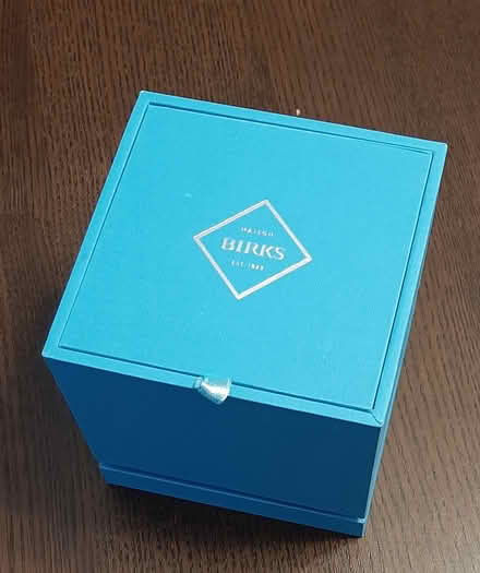 Photo of free BIRKS gift box (Hazeldean / Castlefrank) #3