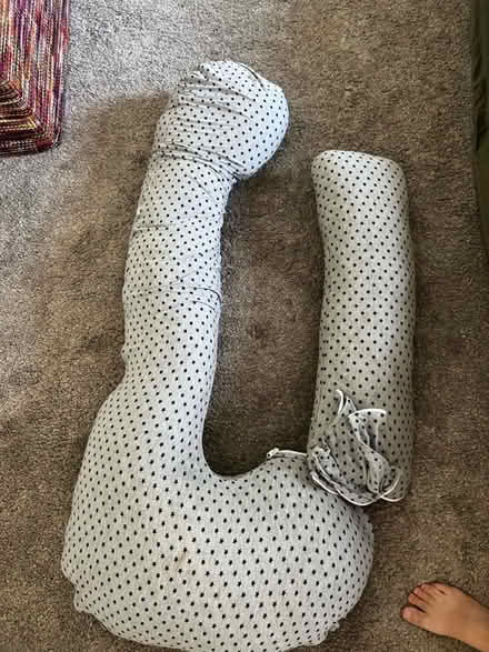 Photo of free Pregnancy pillow (Nob Hill) #3