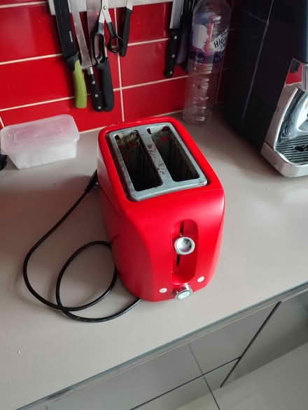 Photo of free 2 slices Toaster (Leyton E10) #1