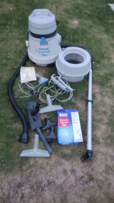 Photo of free Wet & Dry Vacuum Cleaner (Perivale W13) #1