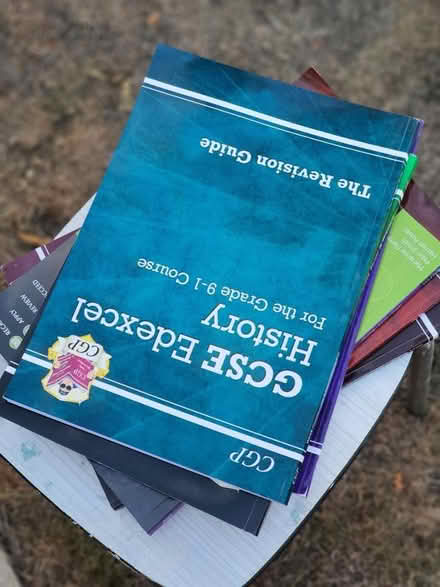 Photo of free GCSE and A-Level Books (DA1) #3