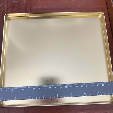 Photo of free Derwent pencils large tin (Prenton CH42) #4