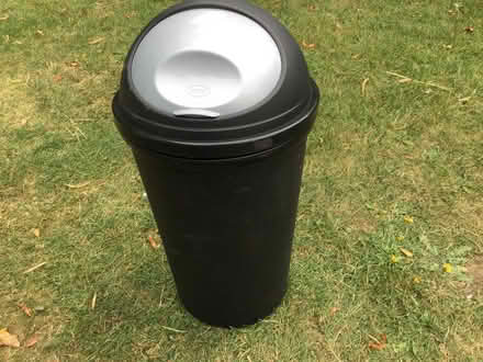 Photo of free Fliptop waste bin (Eye) #1