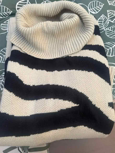 Photo of free Knitted tunic (East dulwich SE22) #3