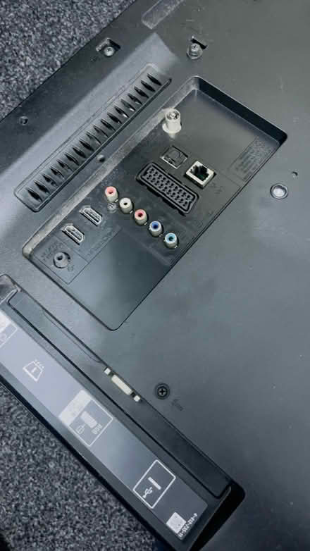 Photo of free SONY Bravia tv (B23) #3