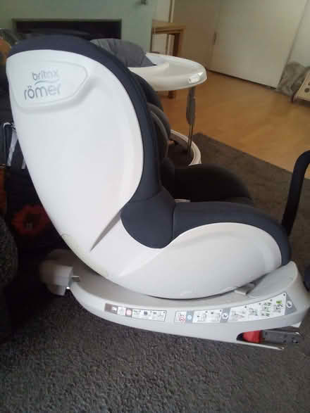 Photo of free Car child seat (Headington Quarry OX3) #3