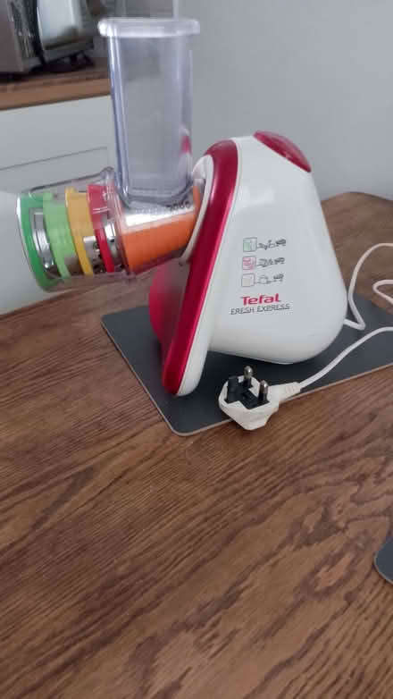 Photo of free Electric food chopper/grater (Longley S5) #1