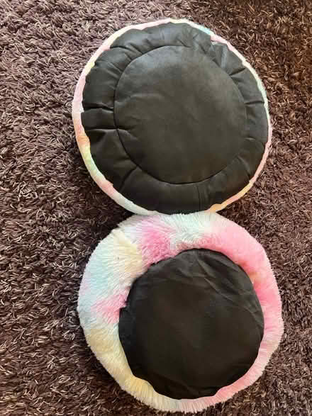 Photo of free 2x small cat beds (Codicote) #2