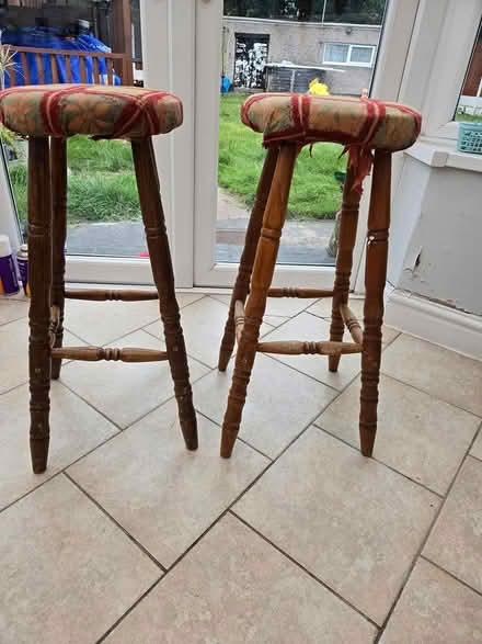 Photo of free Wood foot stool (B44) #2
