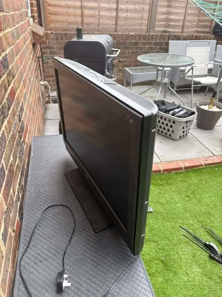 Photo of free Sony lcd colour TV (Fort Pitt ME1) #1