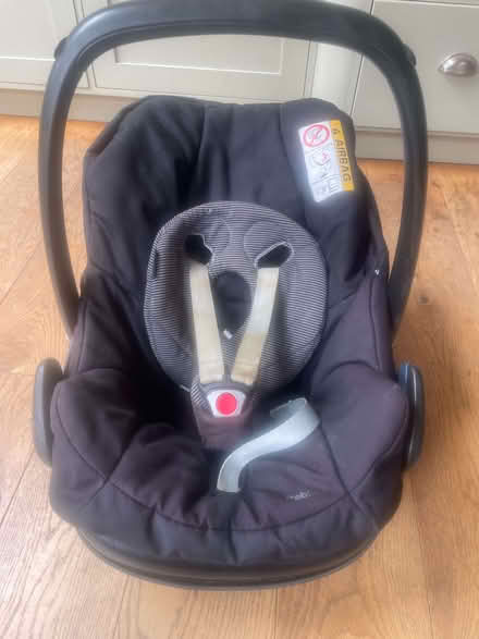 Photo of free Baby car seat (Fairfield Park) #1