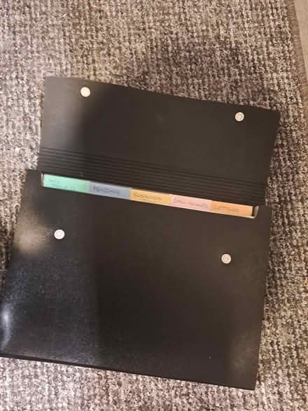 Photo of free A4 concertina file (Fishermead MK6) #1