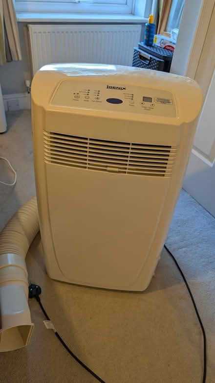 Photo of free Igenix IG9900 9000 BTU 900 W (SM2) #2