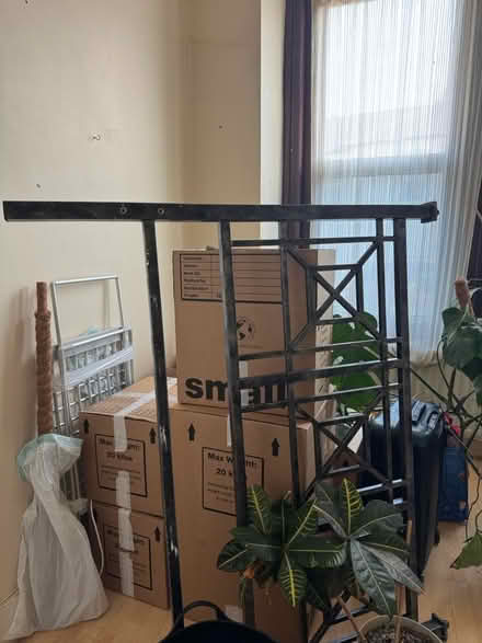 Photo of free Bed frame (Dulwich) #2