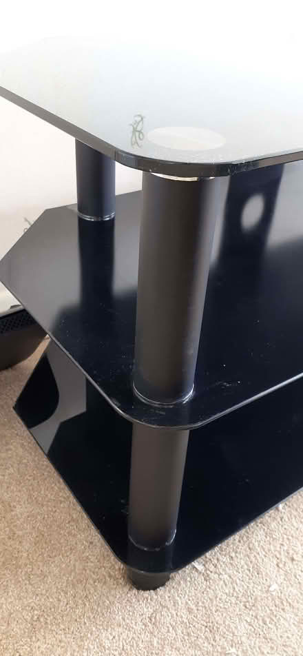 Photo of free TV stand - black glass (Prince of Wales Steps TQ1) #2