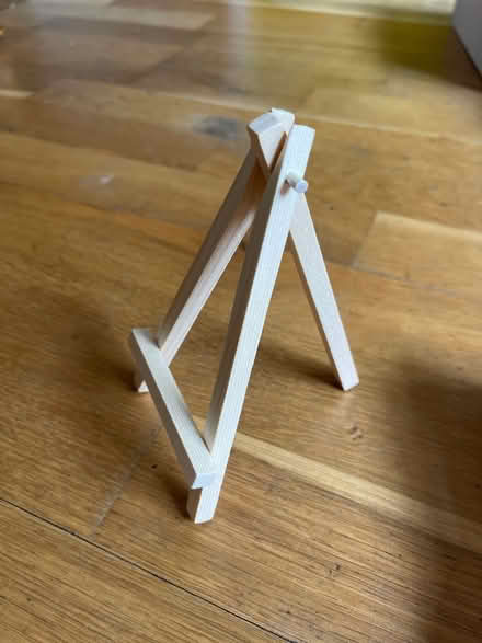 Photo of free 10 x Mini wooden easels (Muswell Hill N10) #1