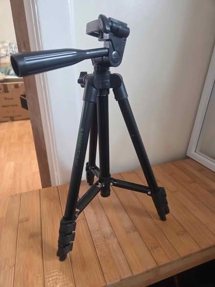 Photo of free New Tripod (ha4) #2