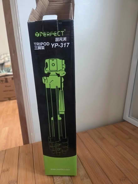 Photo of free New Tripod (ha4) #4