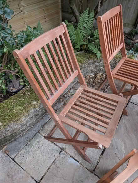 Photo of free Garden table and chairs (Wokingham RG41) #2