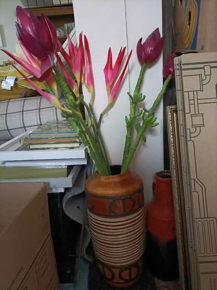 Photo of free Vase and flowers, quite tall (Brampton CA8) #1