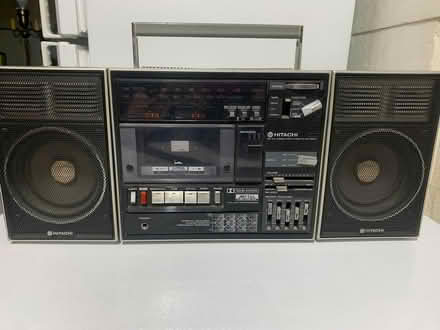 Photo of free Hitachi Boom Box (Erin Mills/Britannia) #1