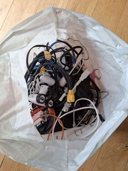 Photo of free Mixed bag of computer cables and other cables (Foxholes SG13) #1