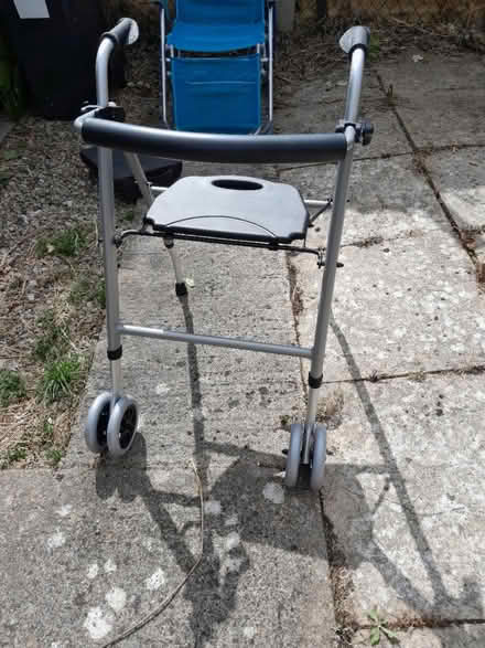 Photo of free Walking aid (wantage Oxfordshire OX12) #1