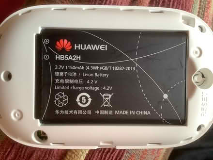 Photo of free Huawei mobile WiFi (Silverstone) #2