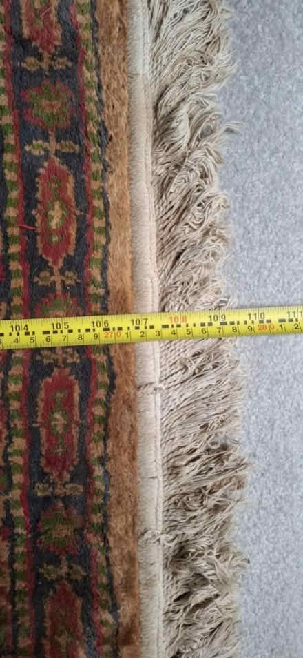 Photo of free Large rug 278cm x 183cm 9'x6' (Mansfield NG19) #1