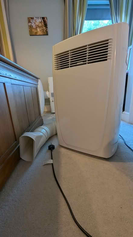 Photo of free Igenix IG9900 9000 BTU 900 W (SM2) #1