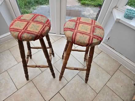 Photo of free Wood foot stool (B44) #1