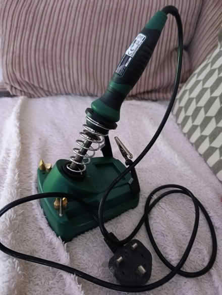 Photo of free soldering iron and stand (CO12) #1