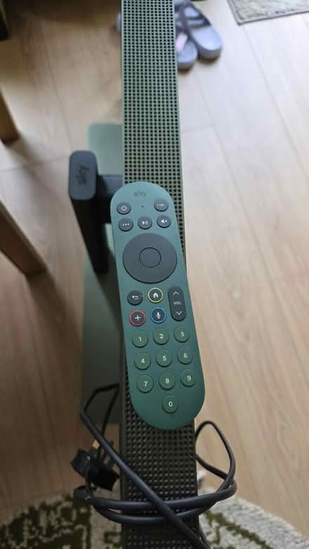 Photo of free SkyGlass gen 1 TV 43" (Emsworth PO10) #3