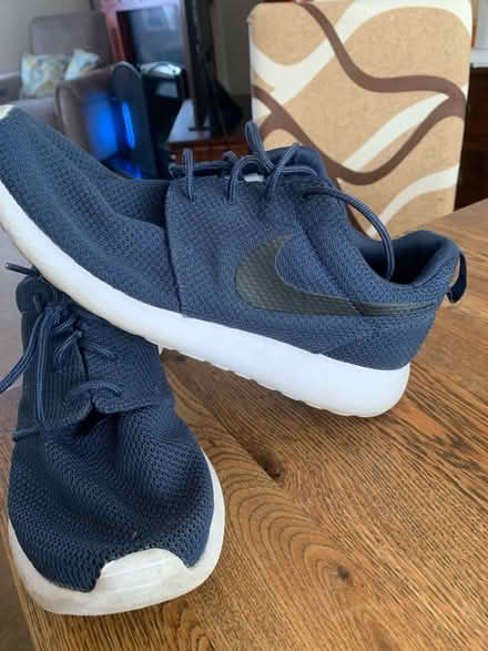 Photo of free Ladies trainer (SM4 morden) #2