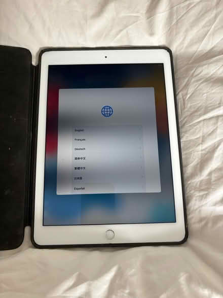 Photo of free Ipad (Cottonmill, St Albans, AL1) #1