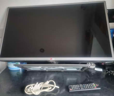 Photo of free lg 32" tv (Beeston Rylands NG9) #1