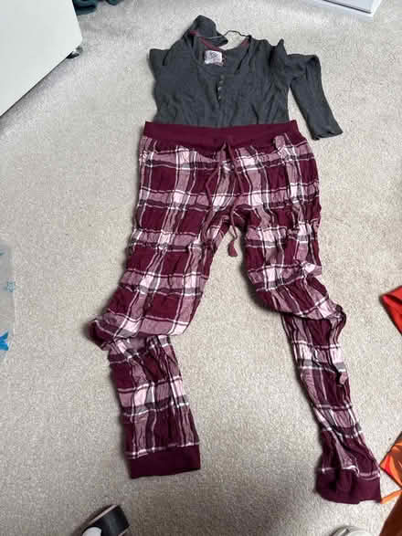 Photo of free Pyjamas (Tyburn B24) #1