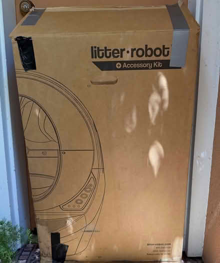 Photo of free Large, sturdy, flattened box 2’x3’ (Downtown Palo Alto) #1