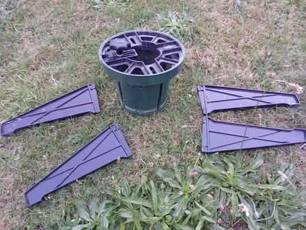 Photo of free Christmas Tree Stand (wrexham LL13) #1