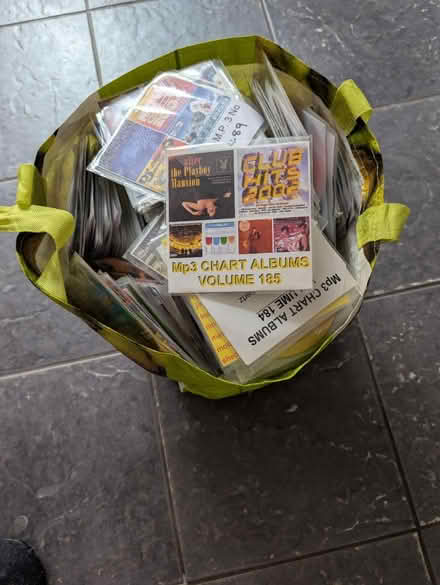 Photo of free MP3 CDs (big bag) (Arnold NG5) #1