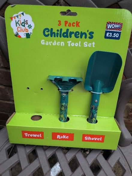 Photo of free Garden bits and pieces (Central Reading RG1) #2