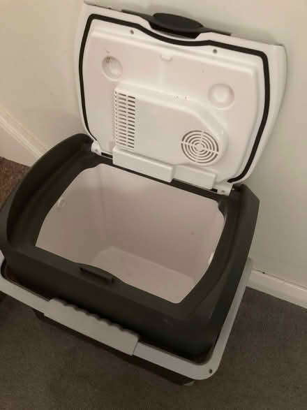 Photo of free Cool box (East Finchley N2) #2