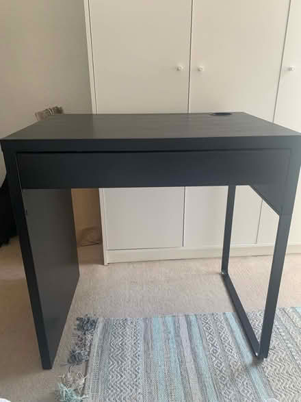 Photo of free Desk (GU11) #1