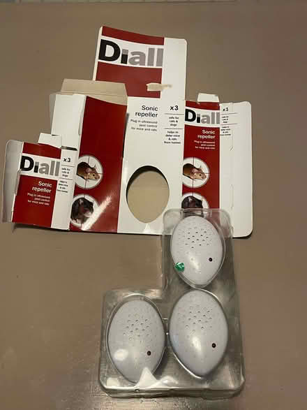 Photo of free Ultrasonic mouse deterrent (Battledown GL53) #1