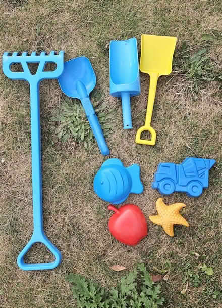 Photo of free Random Sand Toys (Hounslow TW3) #1