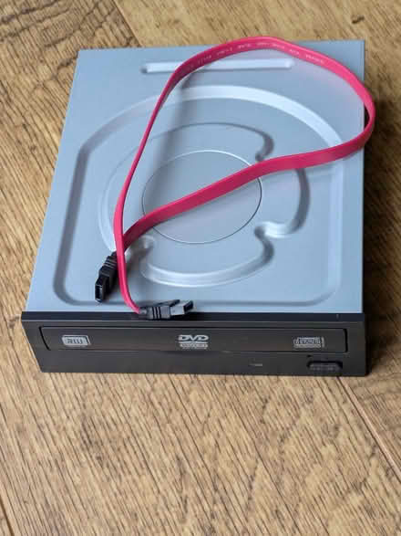 Photo of free DVD/CD RW drive (Hook RG27) #2