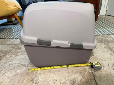 Photo of free XL Litter Box for cats (11218 Windsor Terr / Kensingto) #4