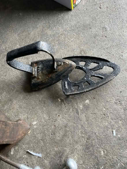 Photo of free Old fashioned iron (Waltham Abbey EN9) #2