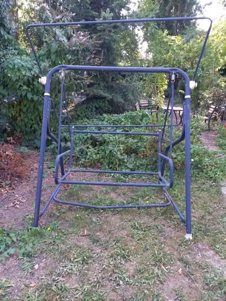 Photo of free Garden swing (Emlyn Gardens W12) #1