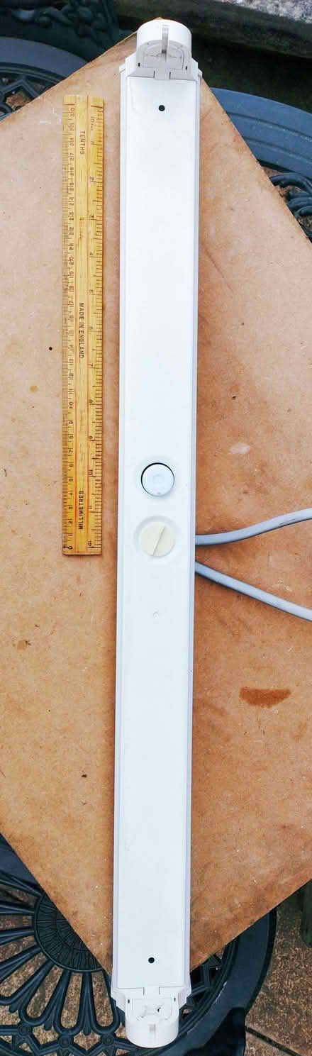 Photo of free A lighting batten (Kilby Bridge LE18) #1